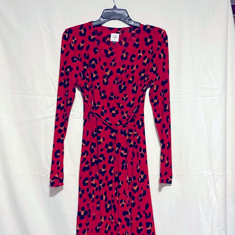 Reduced price $28. Cabi #5771 Siren wrap dress, size XS. EUC